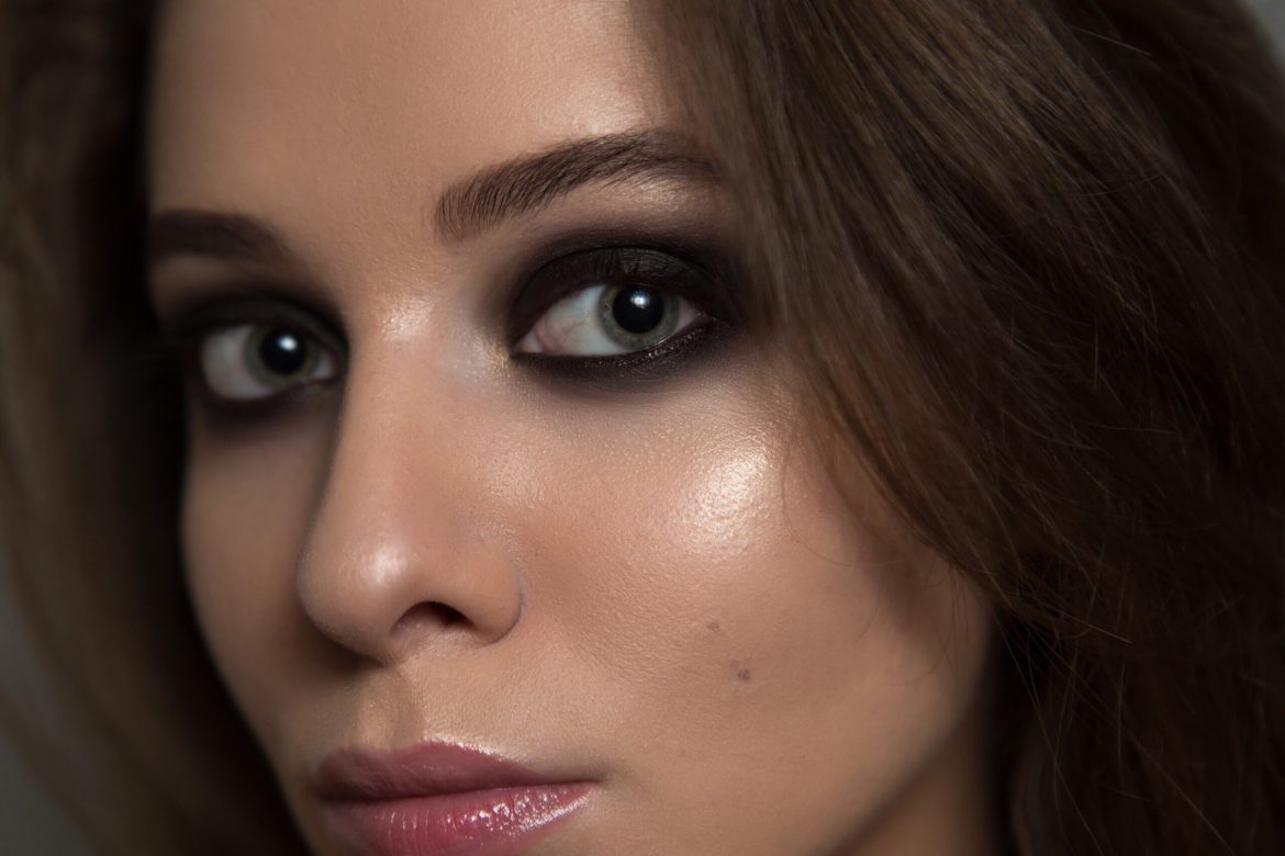 Perfect Smokey Eyes in 5 steps