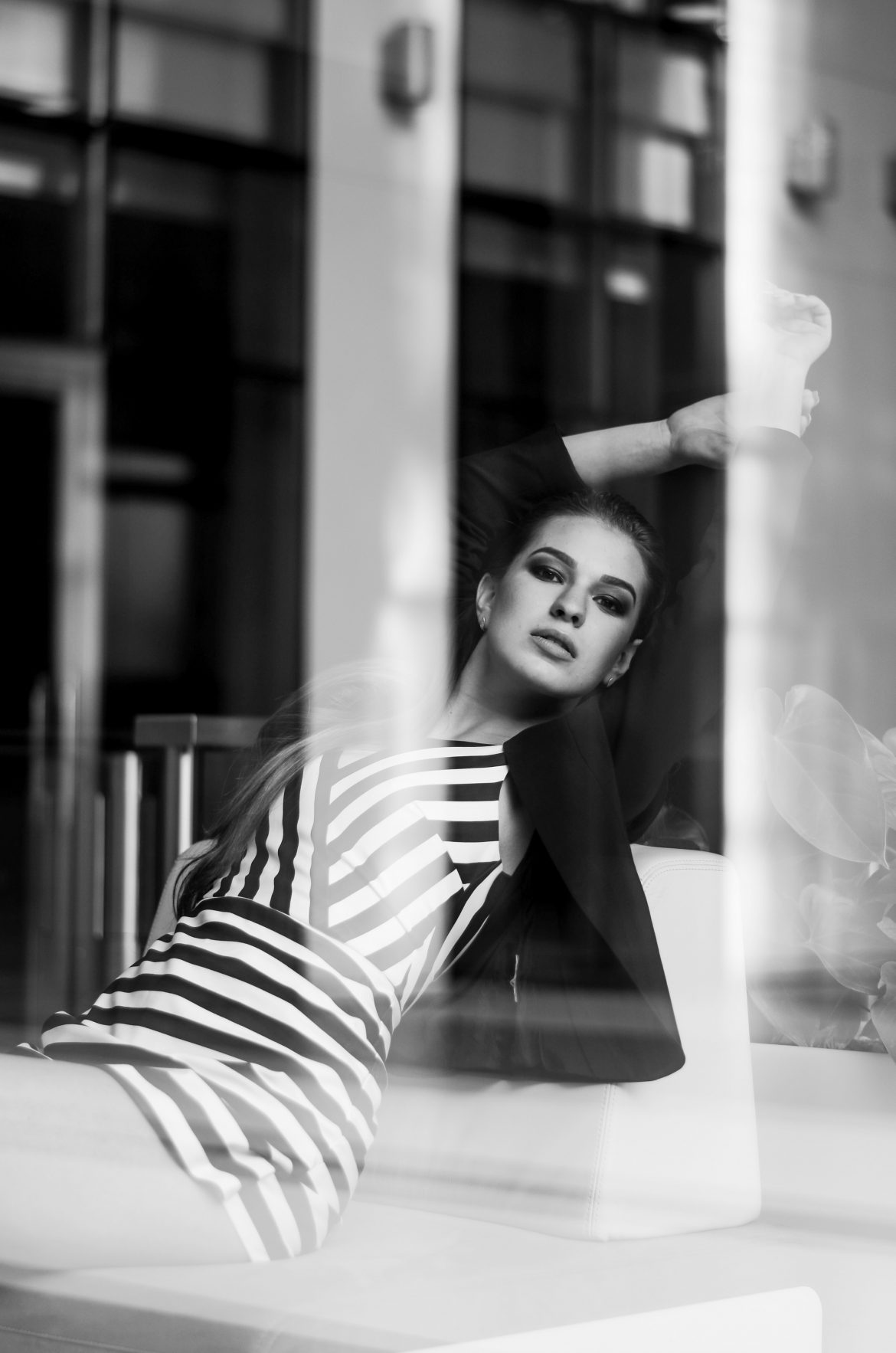 Guide on How To Cut Your Own Hair at Home